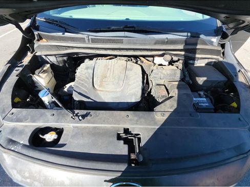 Used 2016 Kia Sedona SX Limited w/ Option Group 030 image 18