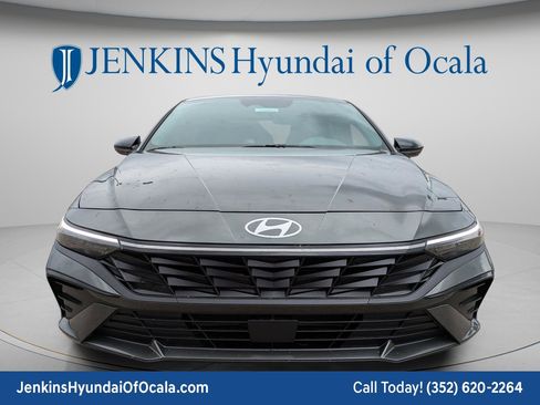New 2026 Hyundai Elantra SEL Sport Premium FWD image 10