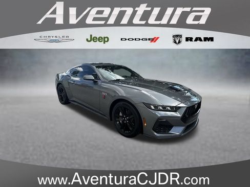 Used 2025 Ford Mustang GT RWD image 1