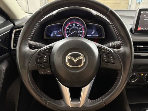 Used 2016 MAZDA MAZDA3 i Touring image 12