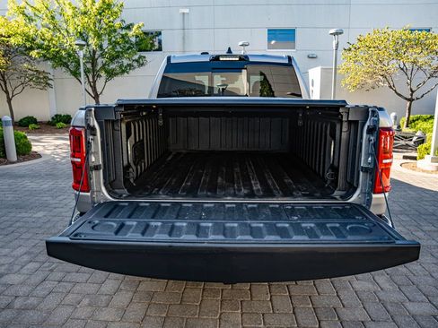 Used 2025 RAM 1500 Limited AWD/4WD image 39