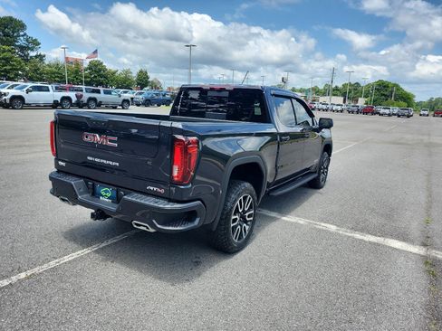 Certified 2025 GMC Sierra 1500 AT4 w/ AT4 Premium Package AWD/4WD image 3