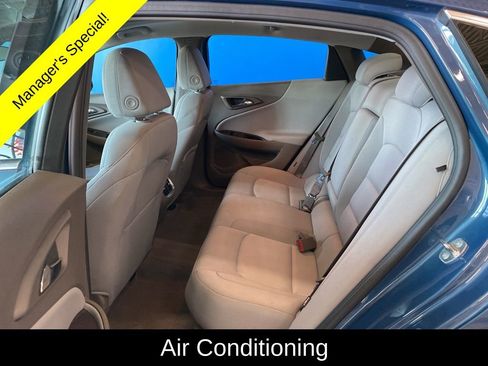 Used 2024 Chevrolet Malibu LT FWD image 11