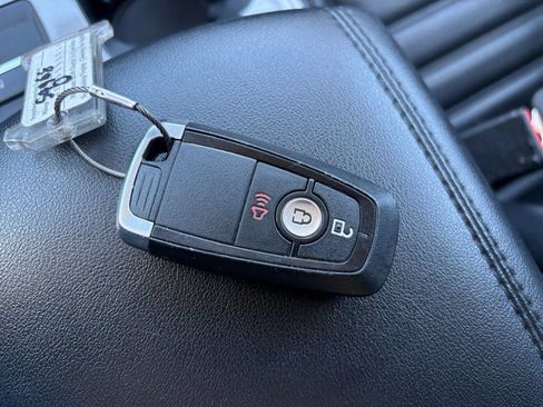 Used 2024 Ford Edge SEL AWD/4WD image 18