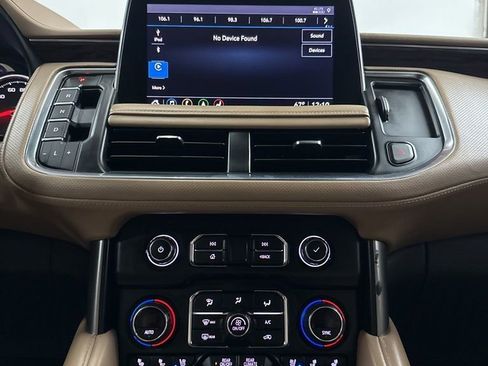 Used 2021 Chevrolet Suburban Premier w/ Premium Package image 26