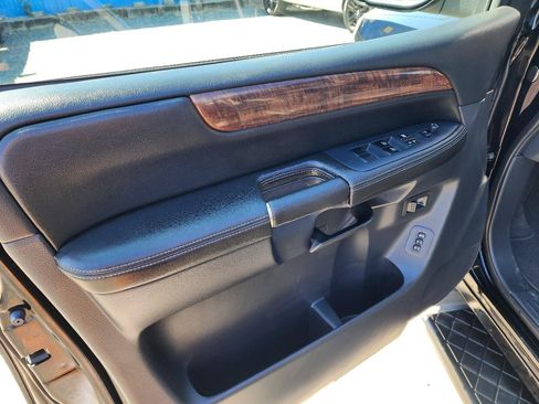Used 2012 Nissan Armada Platinum AWD/4WD image 12