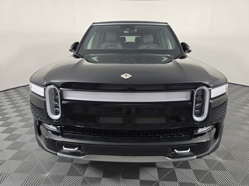 Used 2024 Rivian R1S Adventure AWD/4WD image 8