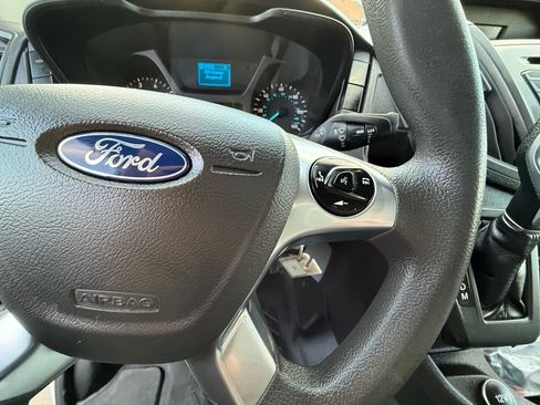Used 2018 Ford Transit 250 130 Low Roof image 29