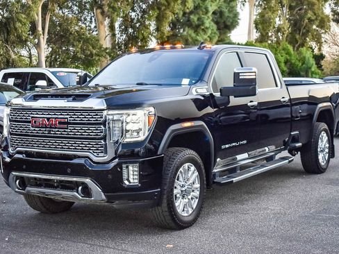 Used 2021 GMC Sierra 3500 Denali w/ Denali Ultimate Package image 3