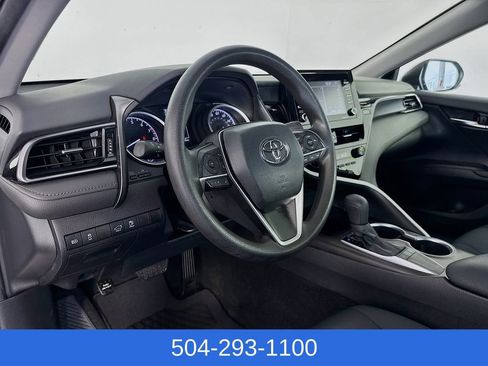 Used 2022 Toyota Camry LE FWD image 11