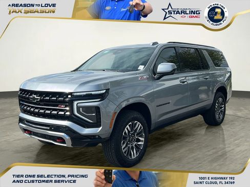 Used 2025 Chevrolet Suburban Z71 image 1