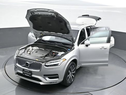 Used 2023 Volvo XC90 B6 Plus w/ Protection Package Premier AWD/4WD image 39