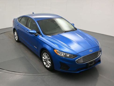 Certified 2019 Ford Fusion SE FWD image 36