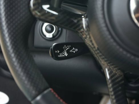 Used 2015 McLaren 650S Spider image 20