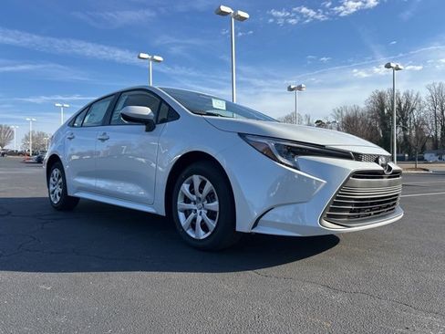 New 2026 Toyota Corolla LE image 3