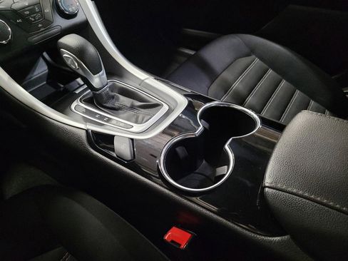 Used 2014 Ford Fusion SE FWD image 26