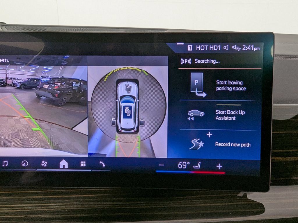 Certified 2024 BMW X5 xDrive40i w/ M Sport Package AWD/4WD image 28