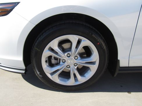 New 2025 Honda Accord LX image 3