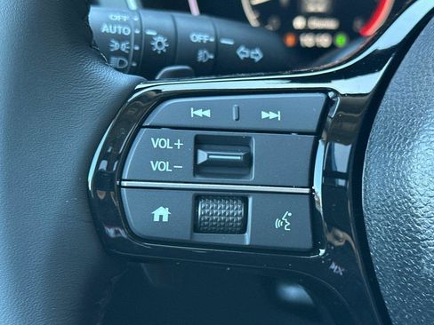 New 2025 Honda Pilot Touring image 30