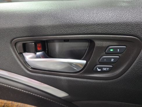 Used 2020 Acura MDX w/ Technology Package FWD image 40