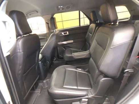Certified 2024 Ford Explorer XLT w/ Equipment Group 202A AWD/4WD image 20