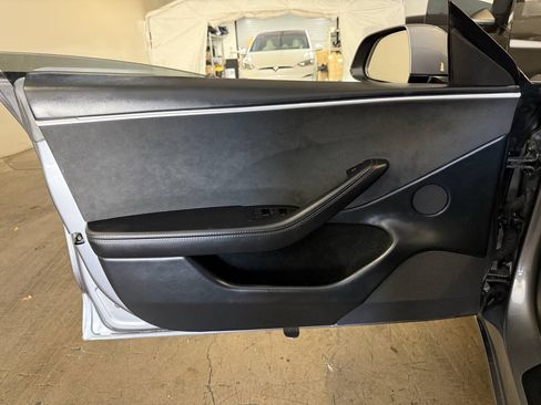 Used 2024 Tesla Model 3 Long Range AWD/4WD image 32