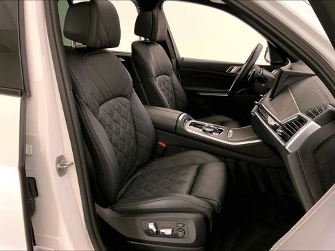 Certified 2024 BMW X5 xDrive40i w/ Executive Package AWD/4WD image 6