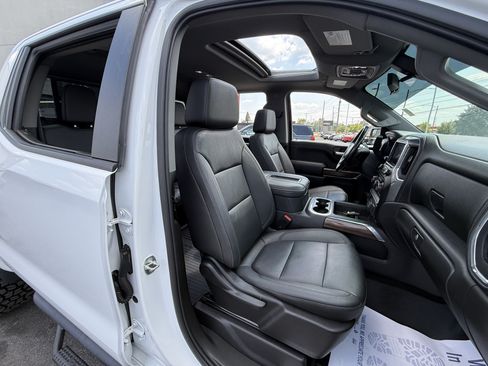 Used 2021 Chevrolet Silverado 1500 LT Trail Boss w/ Convenience Package II AWD/4WD image 29