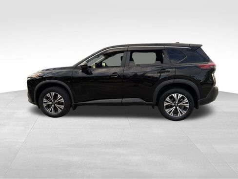 Used 2022 Nissan Rogue SV image 4