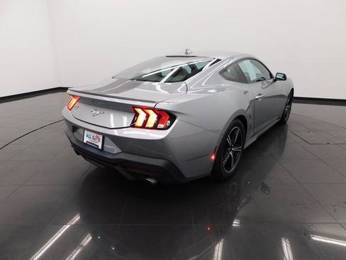 Used 2024 Ford Mustang Premium image 8