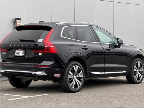 Used 2023 Volvo XC60 T8 Ultimate w/ Climate Package AWD/4WD image 5