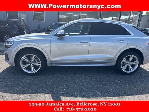 Used 2022 Audi Q8 Premium Plus w/ Premium Plus Package image 2