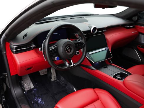Used 2024 Maserati GranTurismo Trofeo image 35