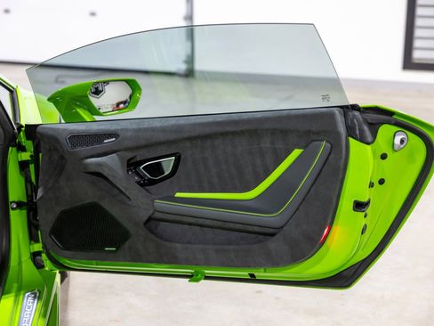 Used 2024 Lamborghini Huracan Tecnica image 29