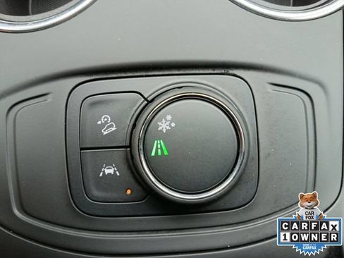 Used 2023 GMC Terrain SLE FWD image 10