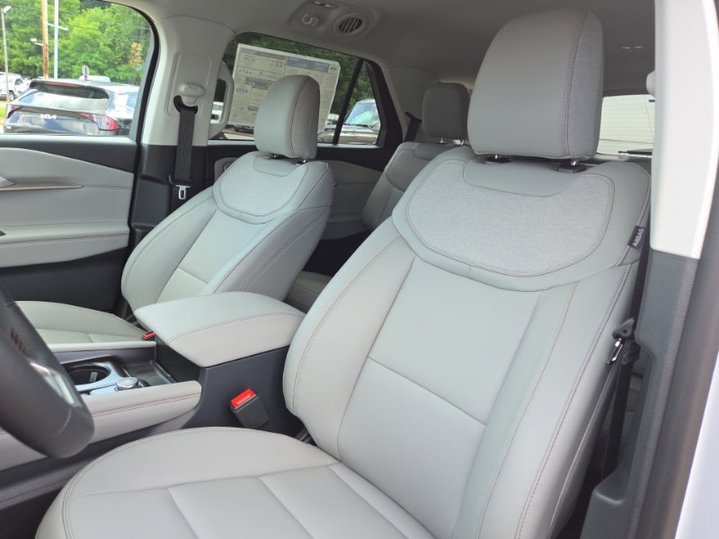 New 2026 Ford Explorer Active w/ Active Comfort Package AWD/4WD image 28