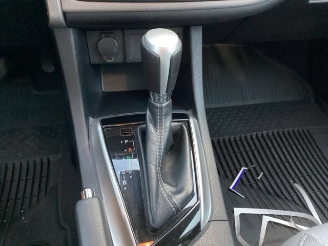 Used 2018 Toyota Corolla LE FWD image 26