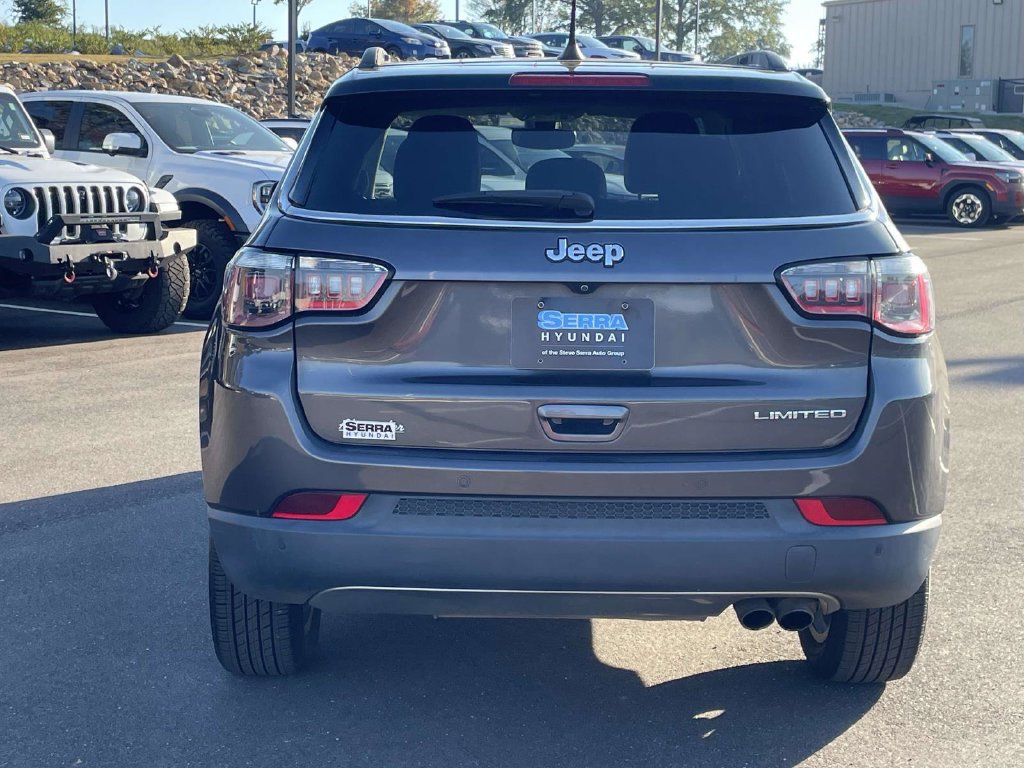 Used 2018 Jeep Compass Limited w/ Safe & Security Group FWD image 24