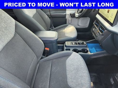 Used 2025 Ford Maverick XLT w/ Equipment Group 302A AWD/4WD image 19