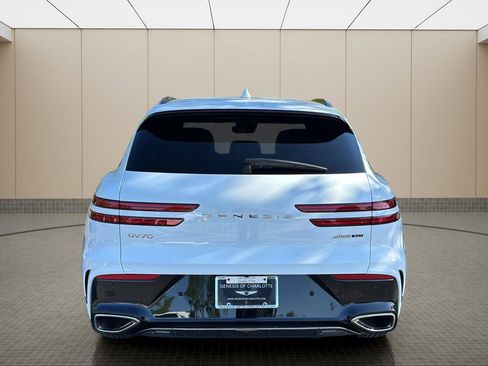 Certified 2026 Genesis GV70 3.5T Sport Advanced AWD/4WD image 4