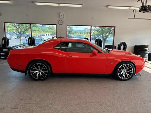 Used 2021 Dodge Challenger R/T Scat Pack w/ Dynamics Package RWD image 42