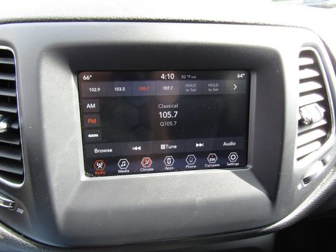 Used 2021 Jeep Compass Latitude AWD/4WD image 13