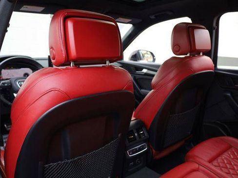 Used 2024 Audi SQ5 Prestige AWD/4WD image 21