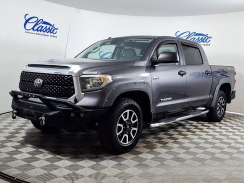 Used 2018 Toyota Tundra SR5 image 6