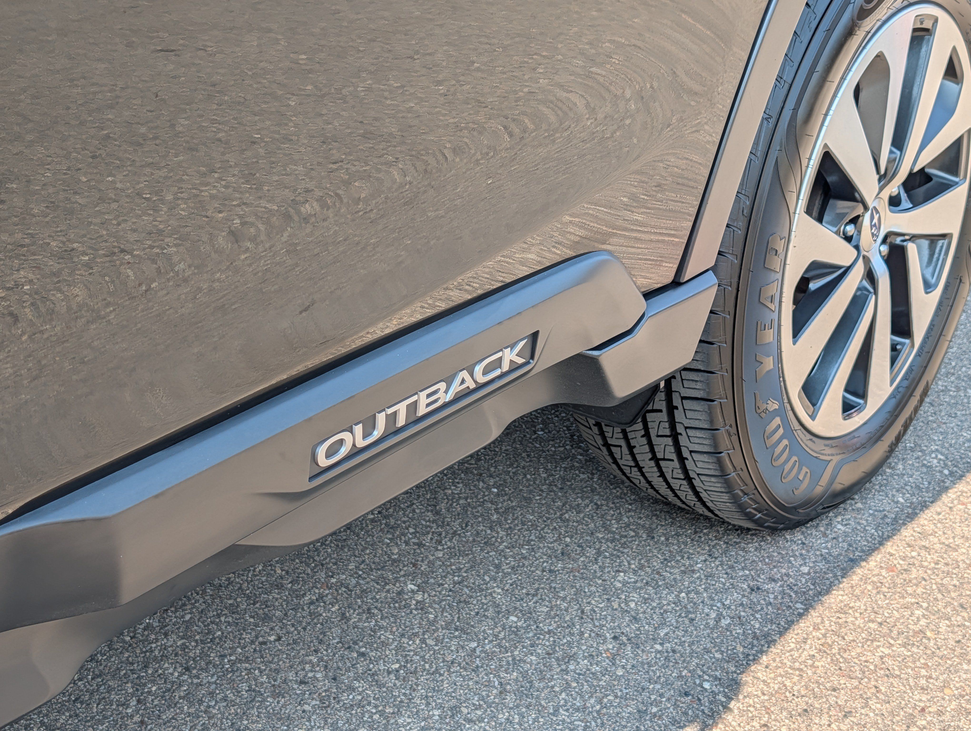 Used 2021 Subaru Outback AWD/4WD image 5