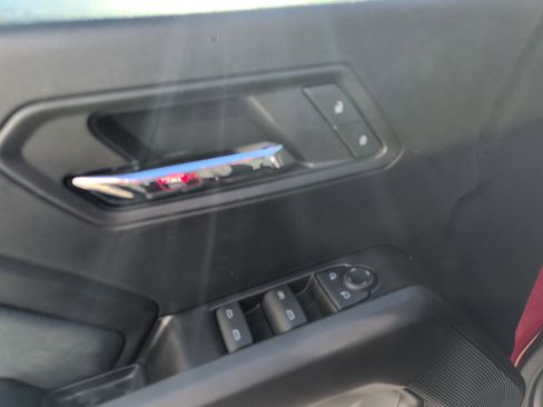 New 2026 GMC Canyon Elevation w/ Convenience Package image 10