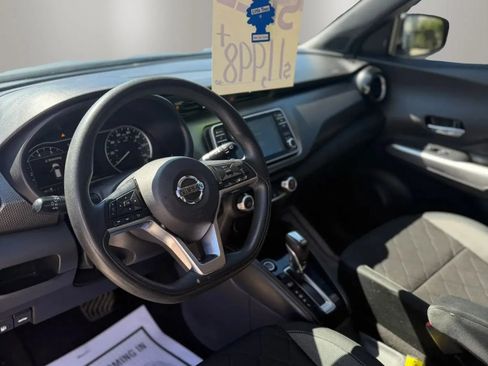 Used 2020 Nissan Kicks SV FWD image 10