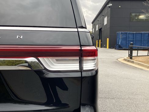 Used 2024 Lincoln Navigator L 4WD image 46