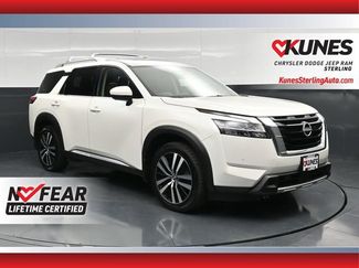 Used 2024 Nissan Pathfinder Platinum w/ Cargo Package AWD/4WD video 1