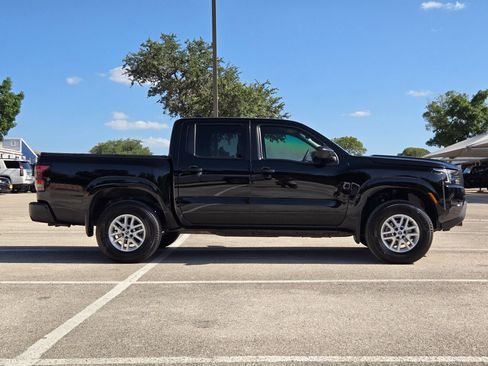 Used 2023 Nissan Frontier S w/ Technology Package RWD image 3